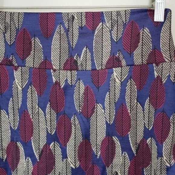 LuLaRoe | Cassie Leaf Print Skirt - Picture 3 of 4